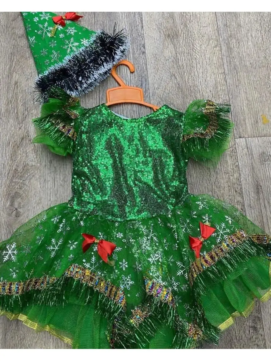 Новогодние костюмы для малышей: готовимся к празднику заранее