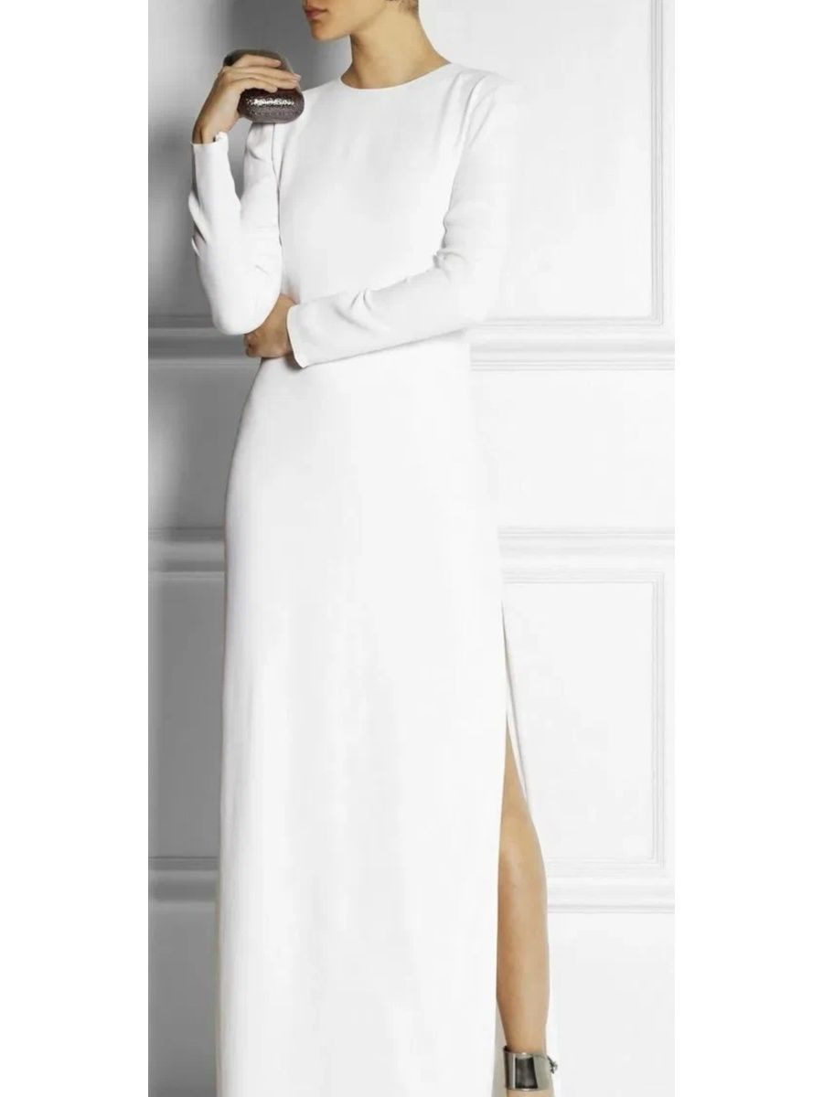 Белое вечернее платье с рукавами