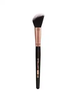 Кисть для румян и контуринга Blush & contouring brush 135