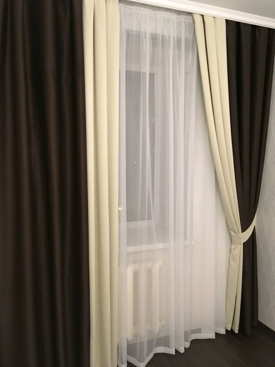 темные шторы для спальни фото