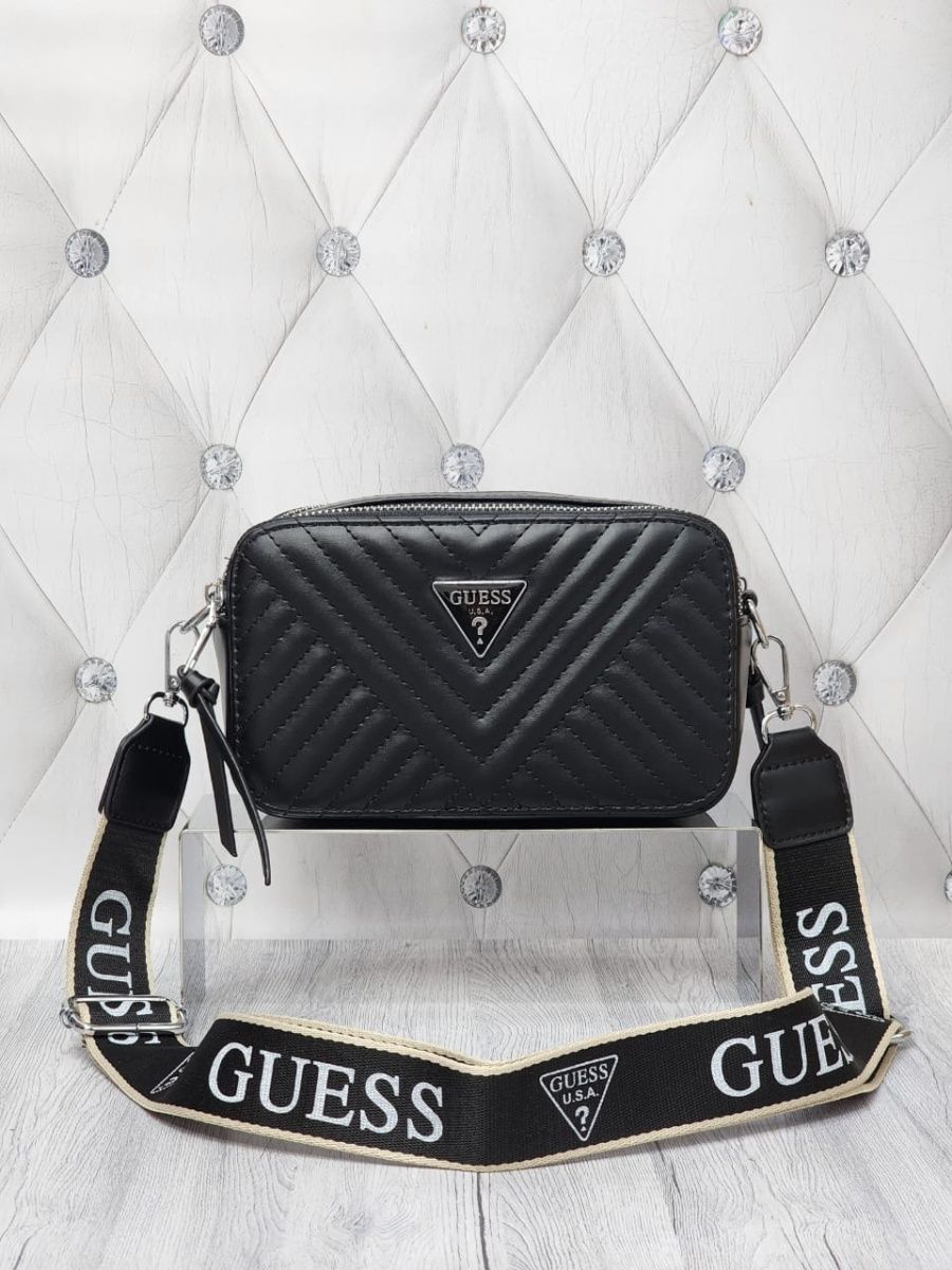 Guess седло оригинал. Guess los Angeles сумка. Сумка седло guess. Guess Luxe сумки. Сумка guess женская через плечо.