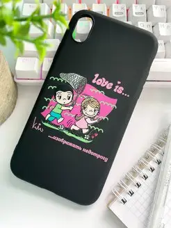 Чехол на iPhone Xs с принтом Love is