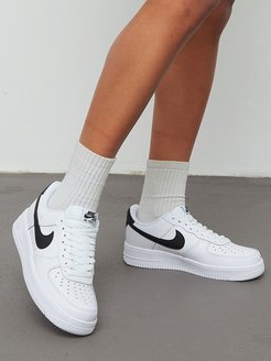 Nike Air Force 1 с белыми носками