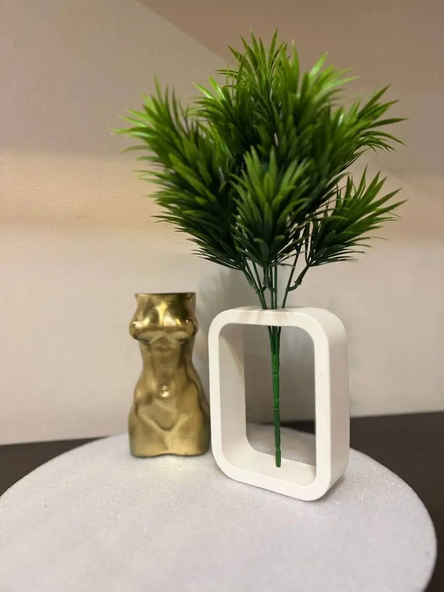 Декоративная прозрачная стеклянная ваза колба для цветочных композиций в декоре интерьера