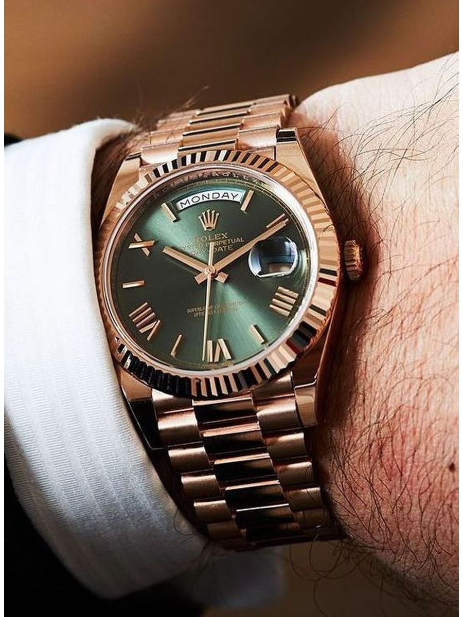 Day date. Rolex Day Date Rose Gold 40. Rolex Day Date Green Gold. Ролекс президент. Rolex Day Date Green.